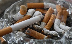 Read more about the article Aus mit bunten Verpackungen bei Zigaretten? 